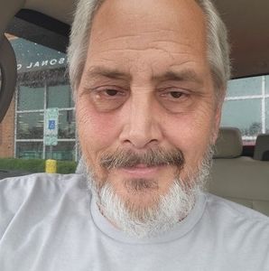 Meet your Posher, Dennis